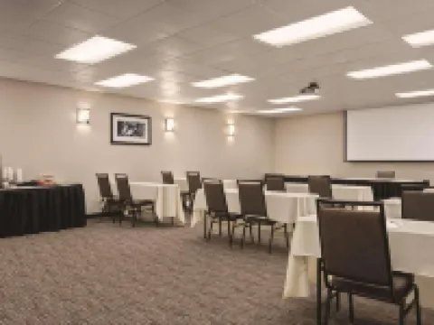 Country Inn & Suites by Radisson, Woodbury, MN Hotels in Woodbury