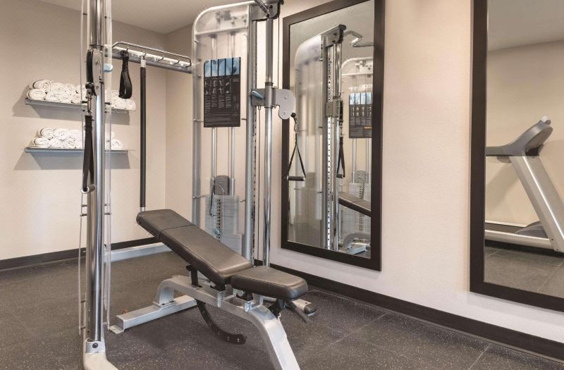 Country Inn & Suites by Radisson, Pella, IA photo 2