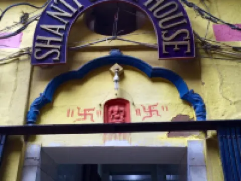 Goroomgo Shanti Guest House Varanasi Hotels near Manikarnika Ghat