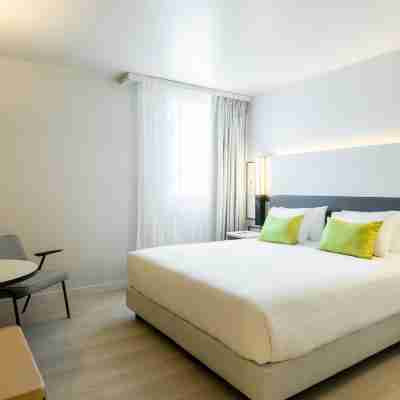 Courtyard Paris Creteil Rooms