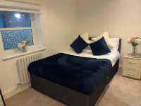 City Centre 1 Bed Sleeps 4 H5