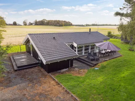 "Rik" - 350m from the Sea Отели в г. Одсхерред