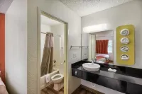 Motel 6 Everett, WA - South - Pet friendly