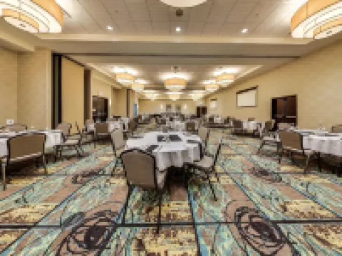 Holiday Inn & Suites EDMONTON ARPT - CONFERENCE CTR by IHG Hoteles en Nisku