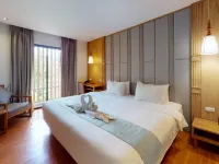 Lanna Thaphae Hotel Hotels near Thapae Stadium