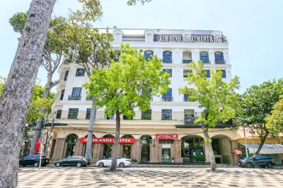 Kim Minh Apartment & Hotel Hotels near شاطئ فرونت (Front Beach)