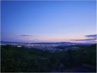 Ando Hotel Nara Wakakusayama -Dlight Life & Hotels- - pemandangan pegunungan
