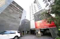 Argo Hotel Hotels near Gil-dong Station