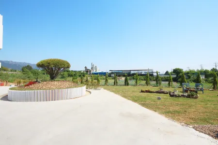 Changnyeong Goong Self Check-in Motel Отели рядом с достопримечательностью «Gyo-dong and Songhyeon-dong Tumuli»