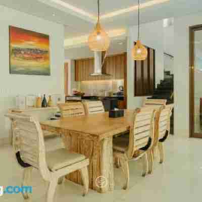 Permai 1 Villa 3 Bedroom with a Private Pool Dining/Meeting Rooms