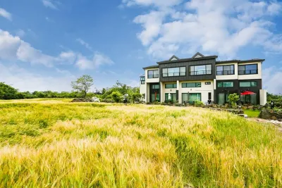 Jeju Bandi House Pension 濟州道立金昌烈博物館附近的飯店