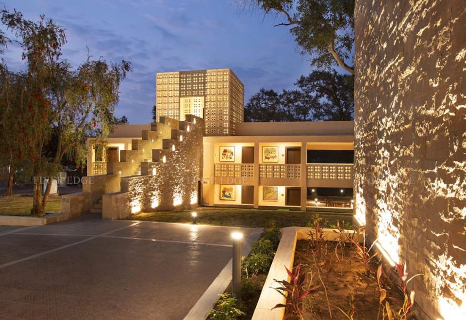 만다우 MPT 말와 리조트 호수뷰 객실