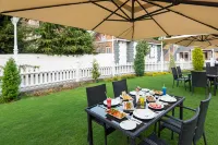 Hotel Grand Boulevard - breakfast