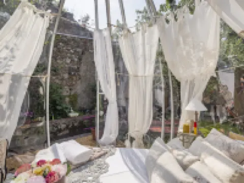 Sky Room Carrara Hydromassage with Parking 卡拉拉酒店