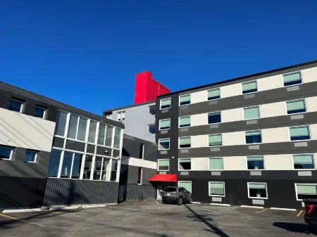 Quality Inn & Suites Thunder Bay Downtown