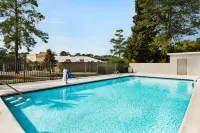 La Quinta Inn by Wyndham Columbia NE / Fort Jackson Hotels in Dentsville