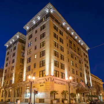 Hotel DeLuxe Hotels near Washington Park