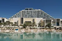 City of Dreams Mediterranean - Integrated Resort, Casino & Entertainment Hoteles cerca de Limassol Marina