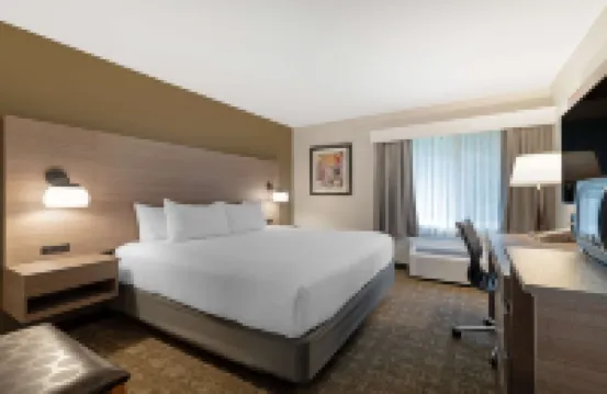 Best Western Plus Windjammer Inn  Conference Center