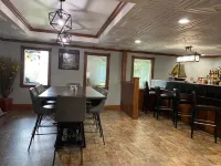 Travelodge by Wyndham Miramichi New Brunswick - bar