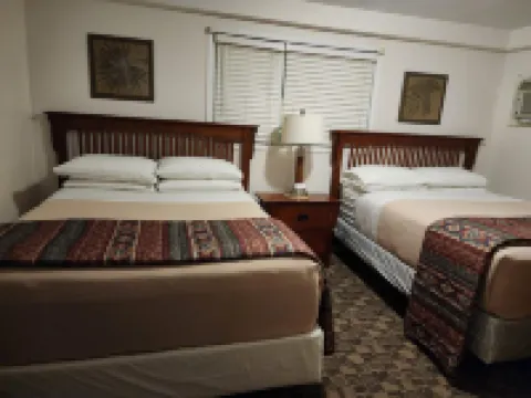 Hi-Way Motel Hotels in Portage La Prairie