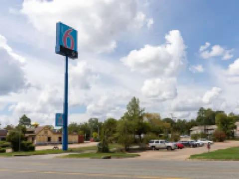 Motel 6 Lufkin, TX Hotel di Lufkin