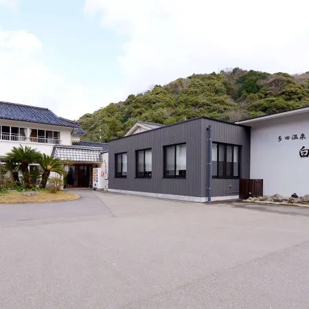 Tada Onsen Hakuryukan Hotel di Masuda