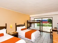 Flamingo Cancun All Inclusive Hotels near Forum Beach Cancun
