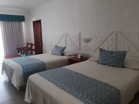 Los Angeles Locos - All Inclusive