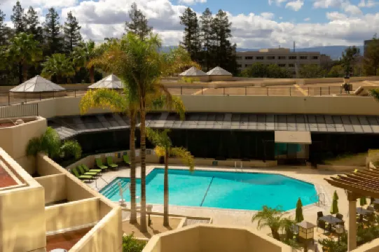 DoubleTree by Hilton San Jose Hotels near Winchester Mystery House