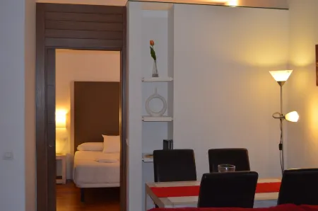 Apartamentos Coronado Отели рядом со станцией Вокзал Марии Самбрано