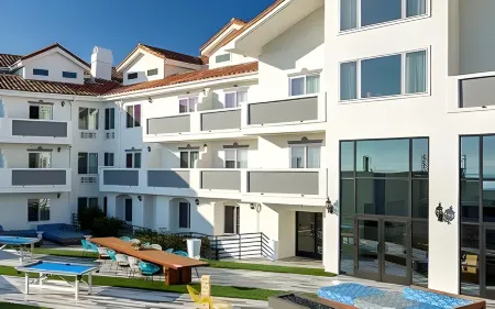 Hotel Hermosa Отели рядом с достопримечательностью «Hermosa Beach Pier»