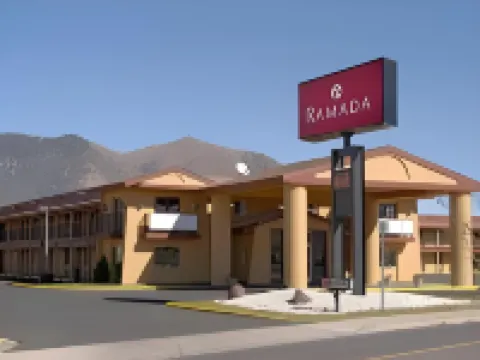 Ramada by Wyndham Flagstaff East Hotels in Flagstaff