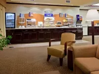 Holiday Inn Express & Suites Minot by IHG - breakfast