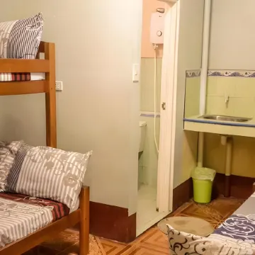 Eden Travellers Lodge