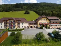 Landhotel Stofflerwirt Các khách sạn ở Sankt Michael im Lungau
