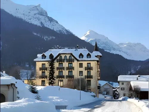 Hotel Schweizerhof Sta Maria Hôtels à : Santa Maria Val Müstair