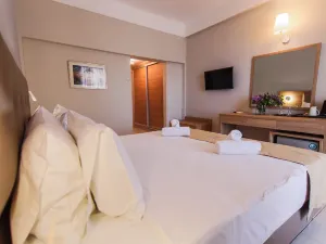 Tosca Beach Hotel