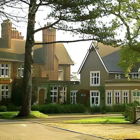 Pontlands Park Hotel Отели в г. Челмсфорд
