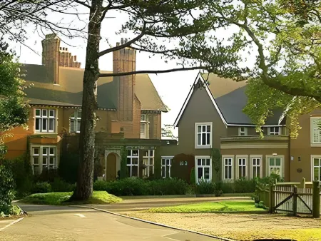 Pontlands Park Hotel