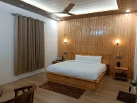 Memento Vivere Hotels near Surkanda Devi Temple