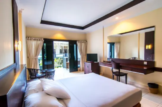 Champlung Mas Hotel Legian Легиан: отели