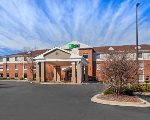 Holiday Inn Express & Suites CHICAGO-ALGONQUIN by IHG Hotels in McHenry County