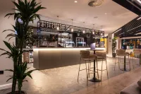 Holiday Inn BLACKPOOL by IHG - bar