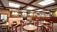 West Gate Inn Nyack - parking