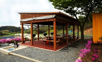 Taean Moon Pension