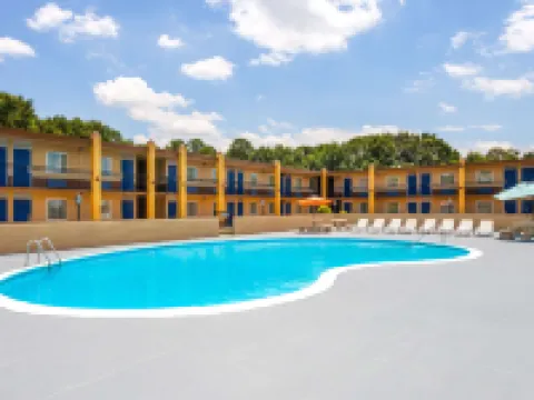 Days Inn by Wyndham Shelby Hotels in Shelby