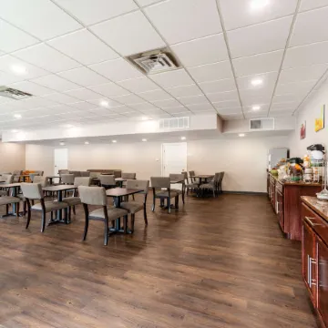 Quality Inn & Suites Vandalia Near I-70 and Hwy 51