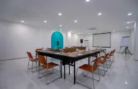 Loccal Collection Hotel Komodo Các khách sạn ở Labuan Bajo