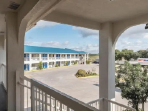 Motel 6 Seguin, TX Hotels in Seguin